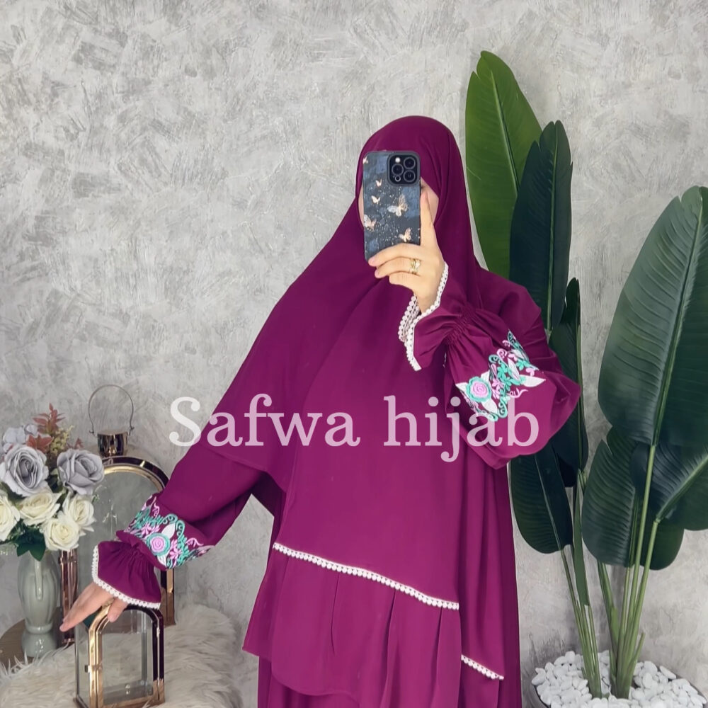 Fuchsia | فوشيا