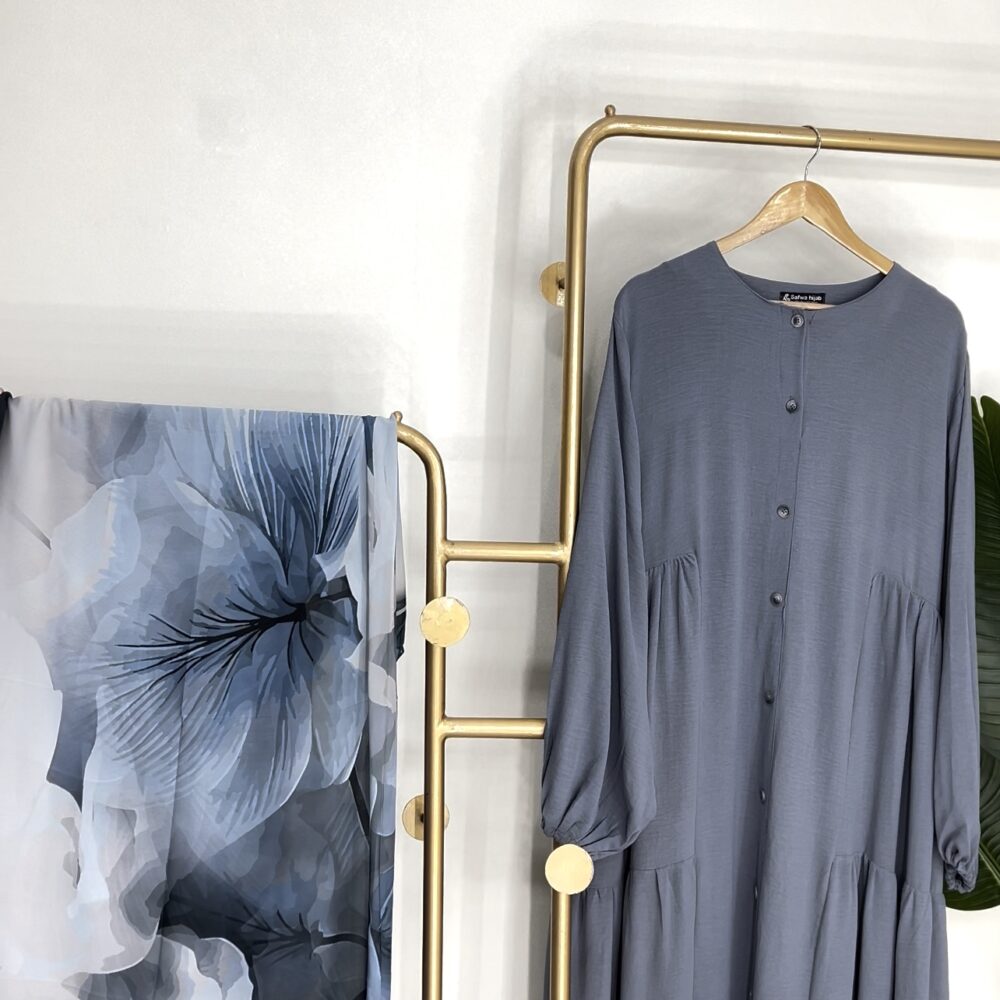 Gris ardoise | رمادي غامق