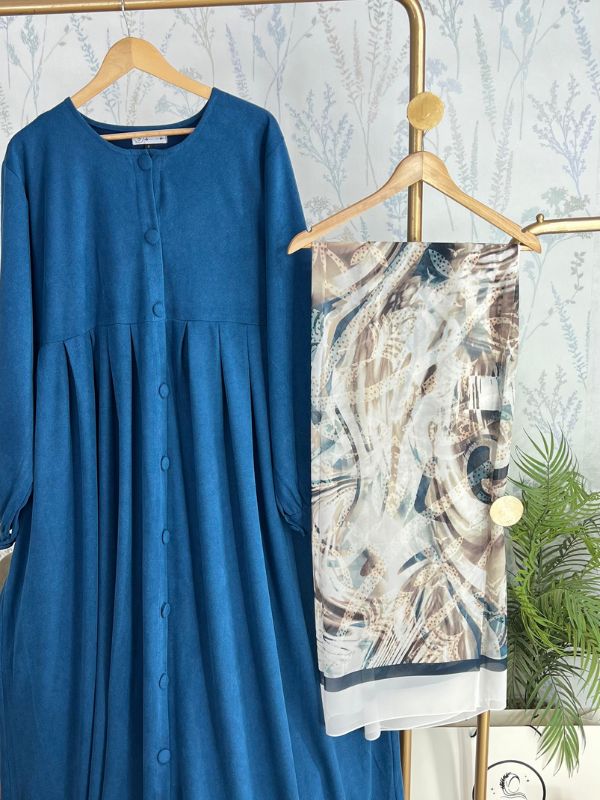 Bleu marine / أزرق داكن