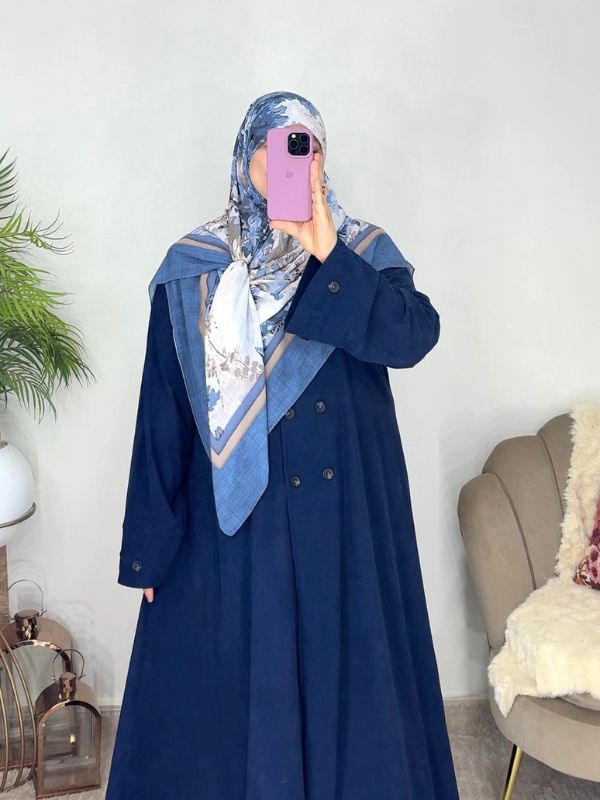 Bleu marine / أزرق داكن