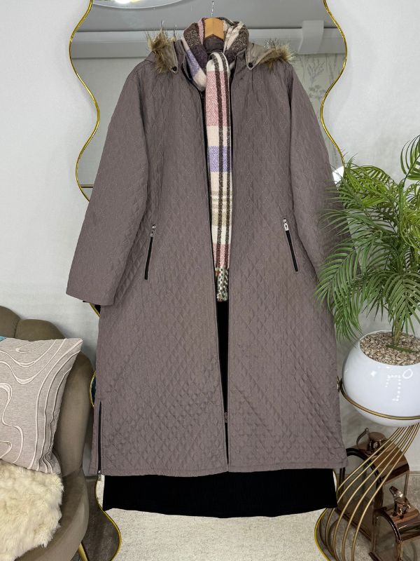 Violet / بنفسجي