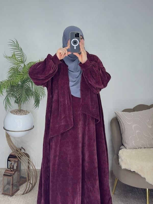 كرونة غامق/ Bordeaux