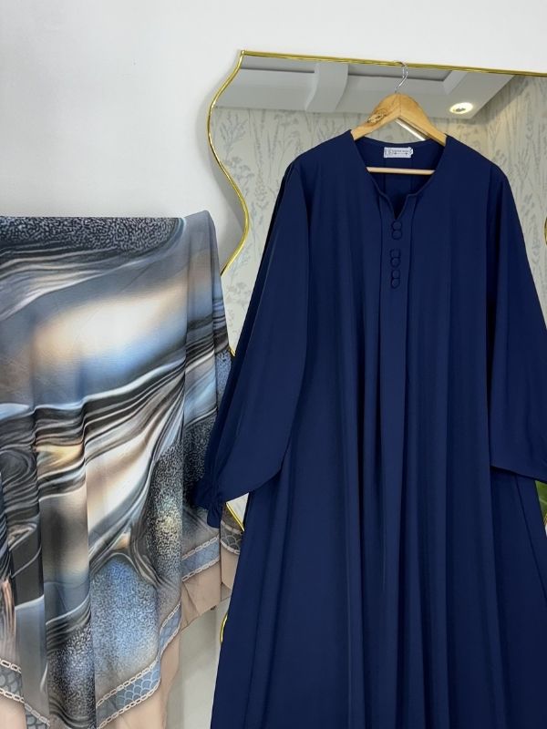 Bleu marine / أزرق داكن