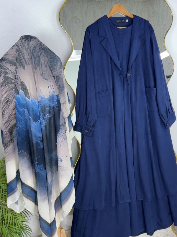 Bleu marine / أزرق داكن