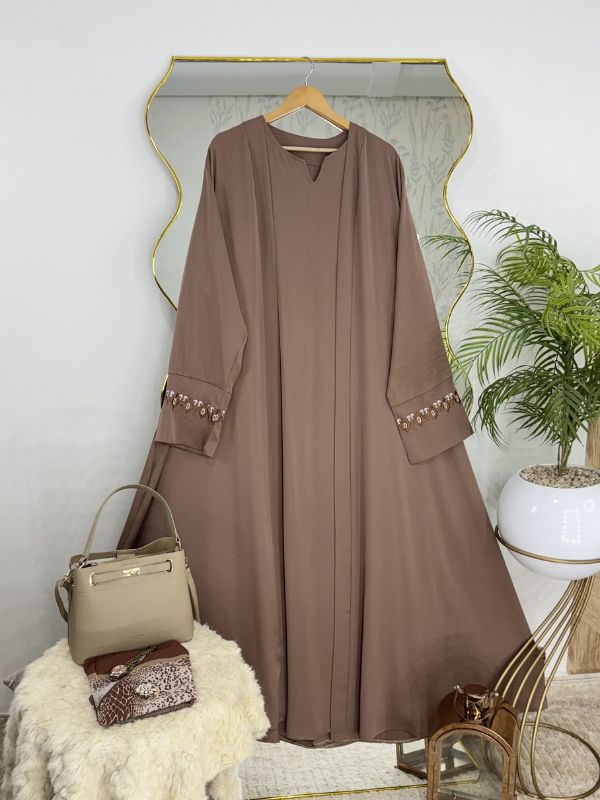 Beige terre /ترابي