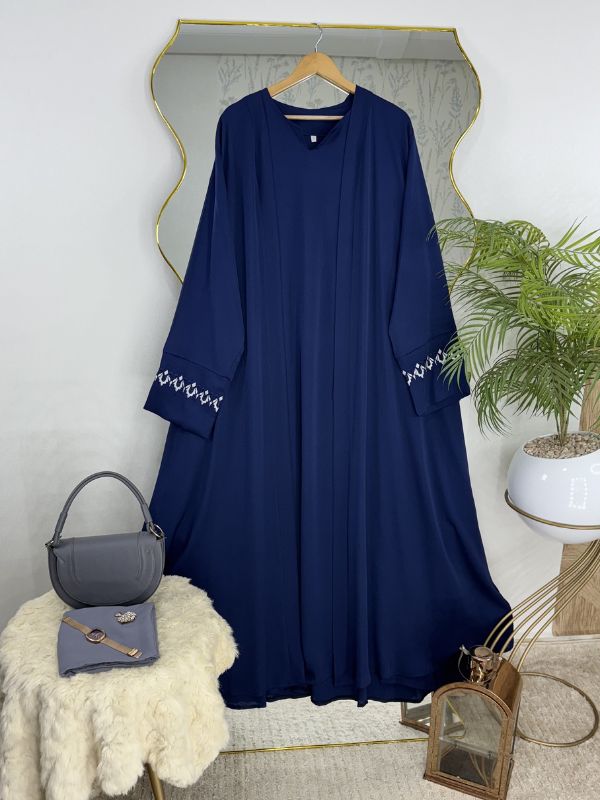 Bleu marine / أزرق داكن