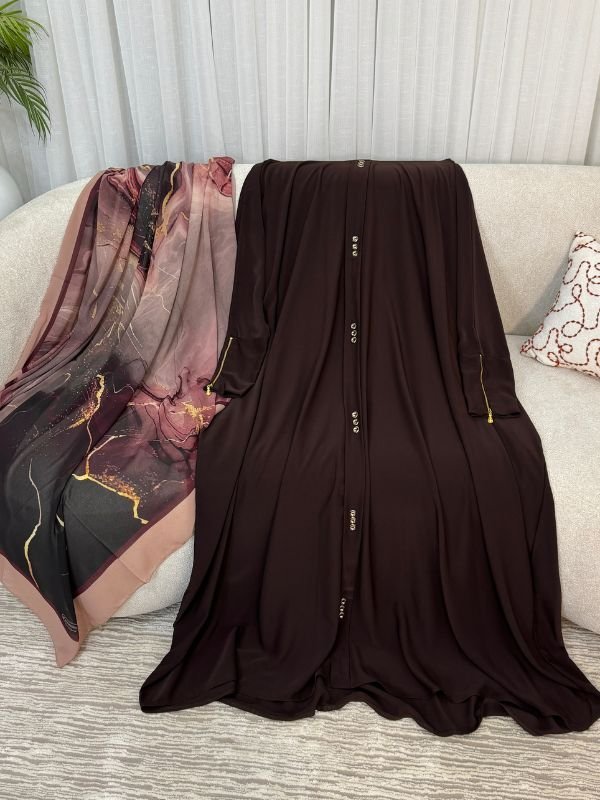 Marron / بني
