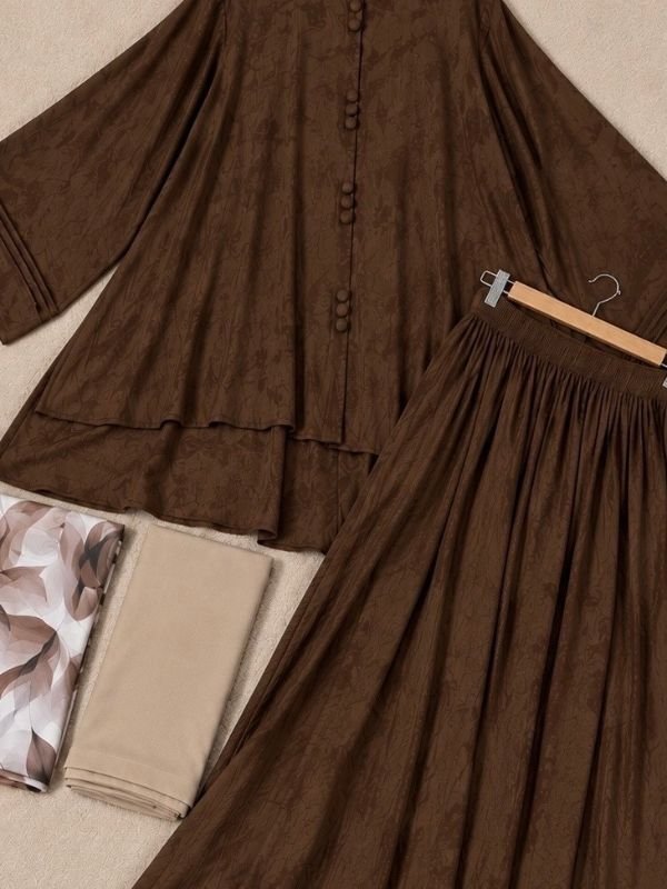 Marron / بني