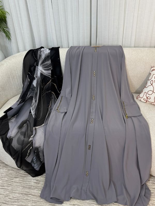Gris / رمادي
