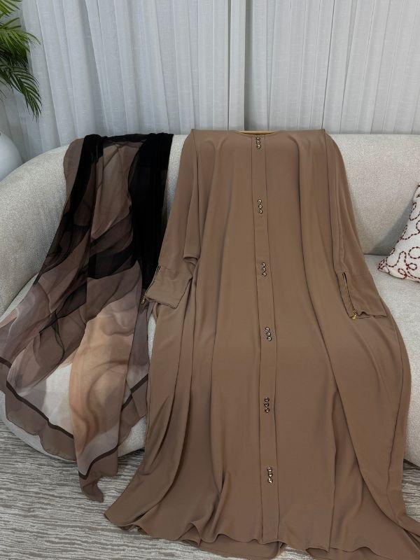 Beige foncé / بيج