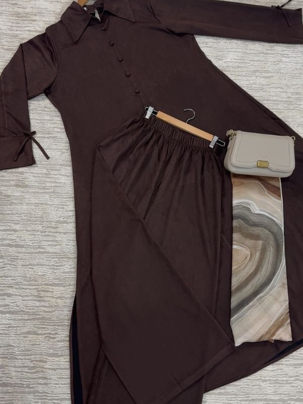 Marron / بني